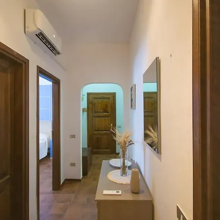 5 Minutes From The Seafront -apartment & Garden Apartamento Olbia