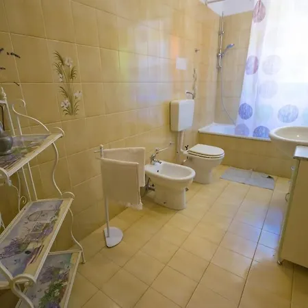 5 Minutes From The Seafront -apartment&garden Apartment