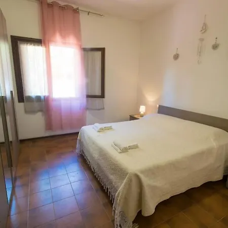 Apartment 5 Minutes From The Seafront -apartment&garden