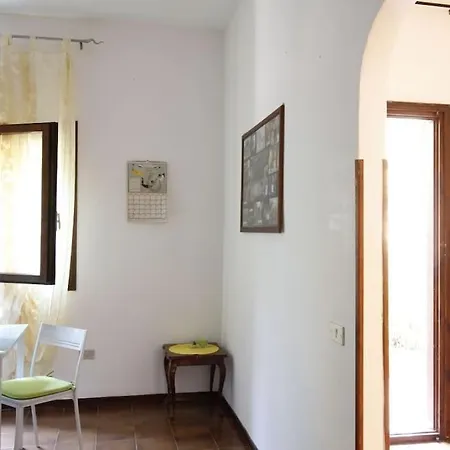 Apartment 5 Minutes From The Seafront -apartment & Garden