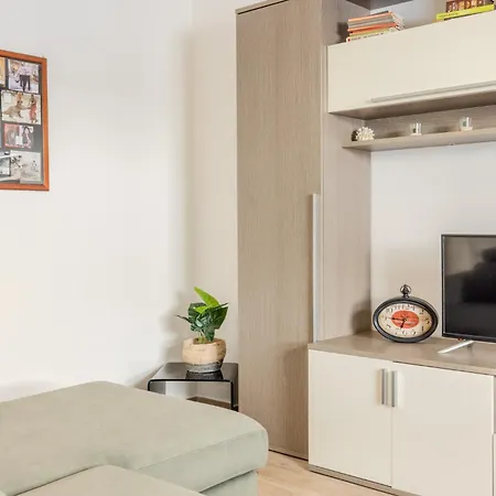 Apartament 5 Minutes From The Seafront -apartment & Garden *