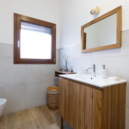Apartament 5 Minutes From The Seafront -apartment & Garden Olbia